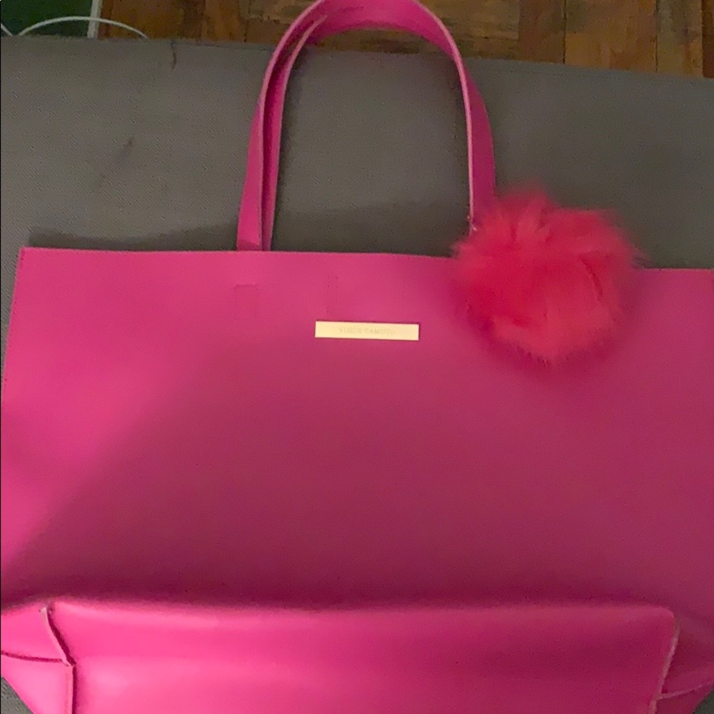 Vince Camuto beautiful Bag!! Color is beautiful❣️